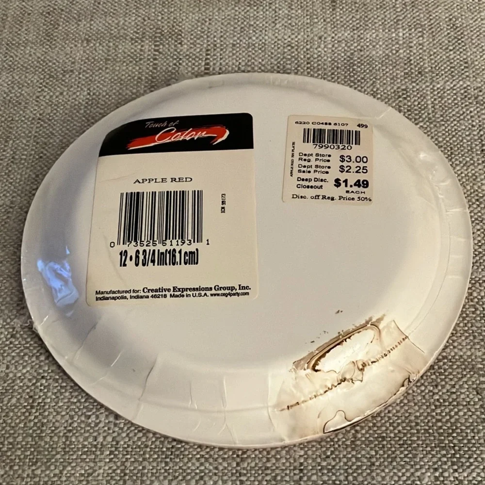 New Package of Paper Plates